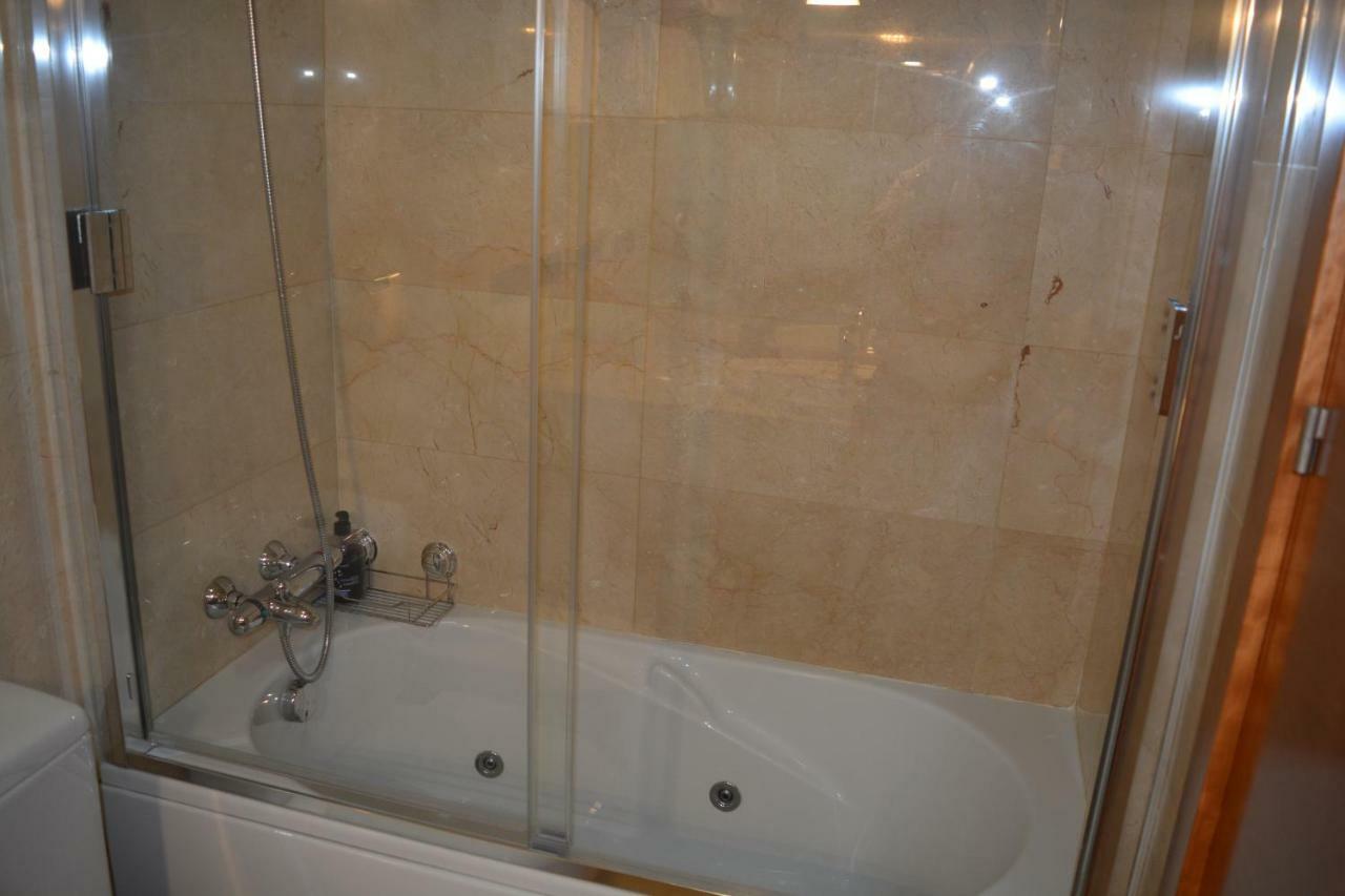 Apartamento Edificio Plaza Gran Via 萨拉曼卡 外观 照片